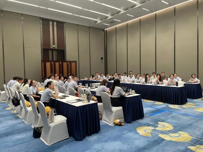 威瑞2022年上半年工作总结会 · 相关图片 1