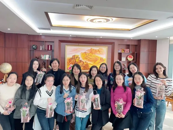 三月春风和沐 魅力女神芳华