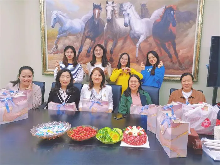 欢度五月天 感恩母亲节 · 相关图片 4